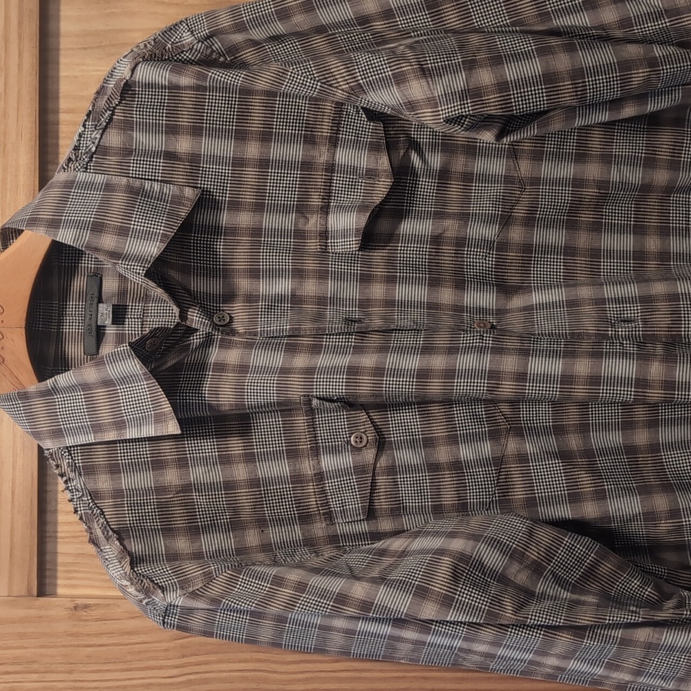 Men's John Varvatos button down shirt M